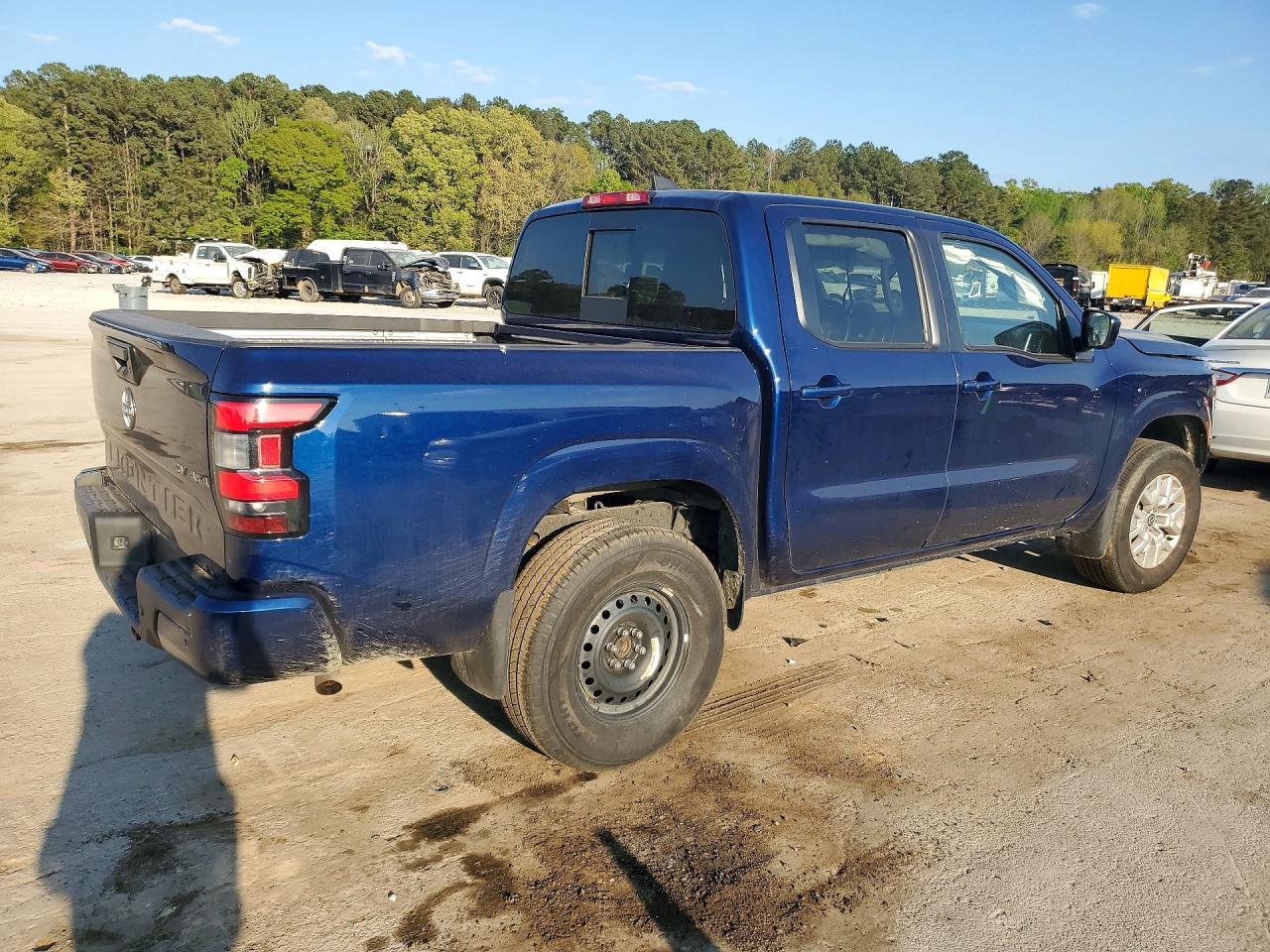 2023 NISSAN Frontier