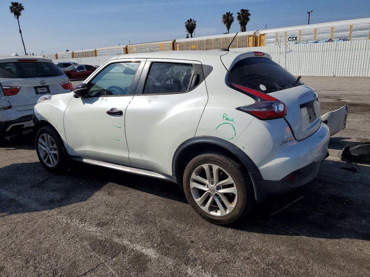 2015 NISSAN Juke