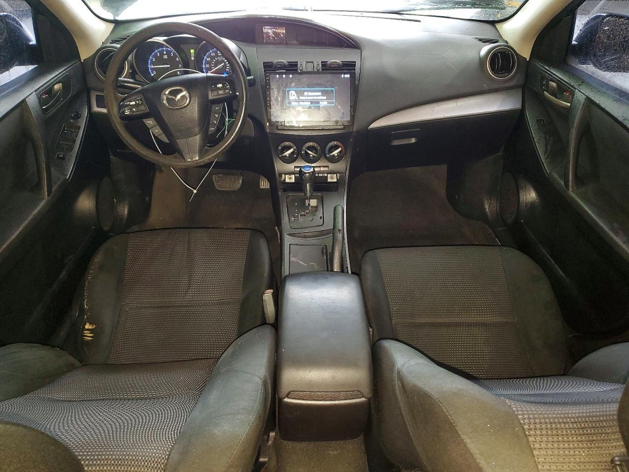 2013 MAZDA 3