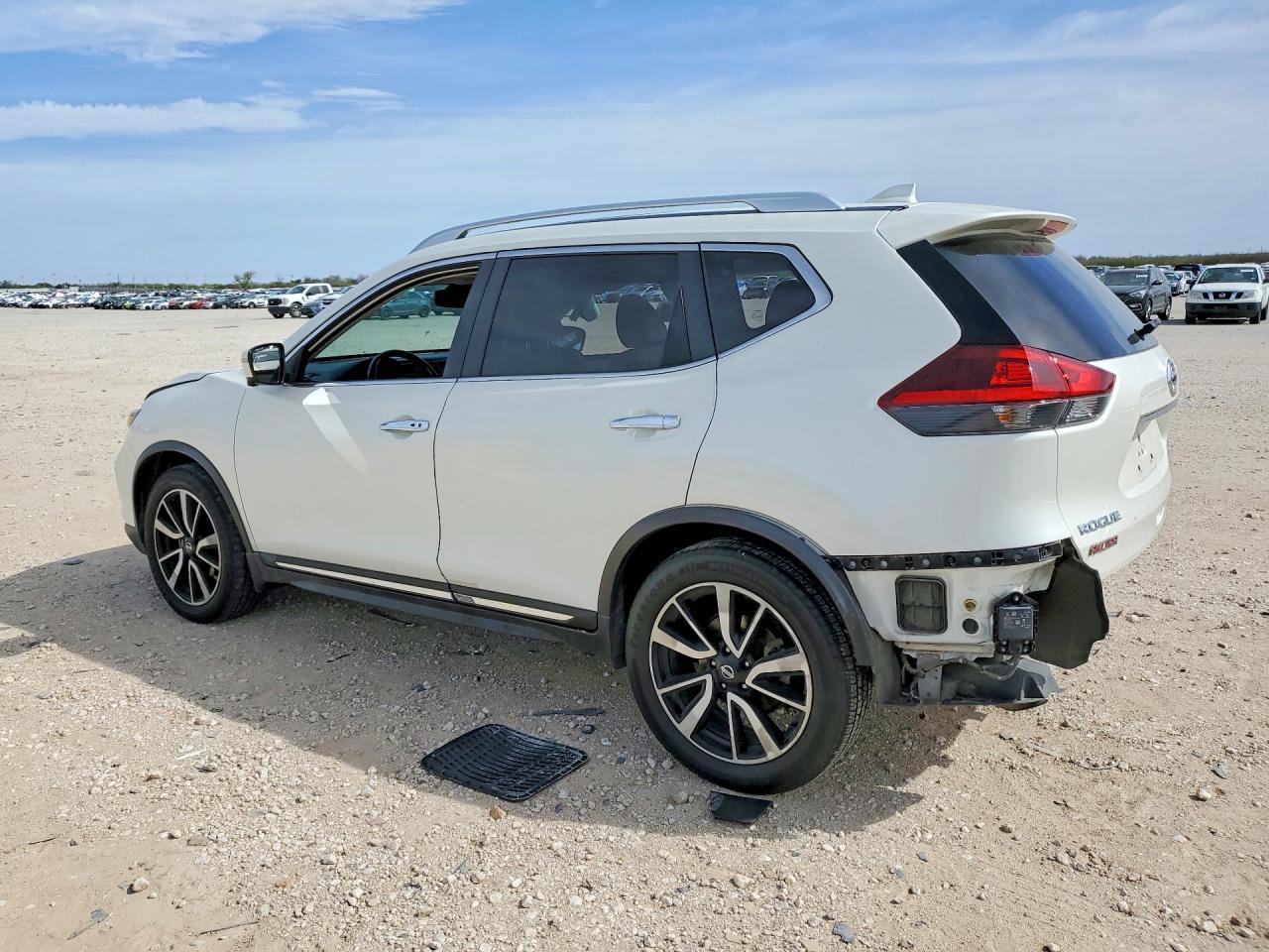 2018 NISSAN ROGUE