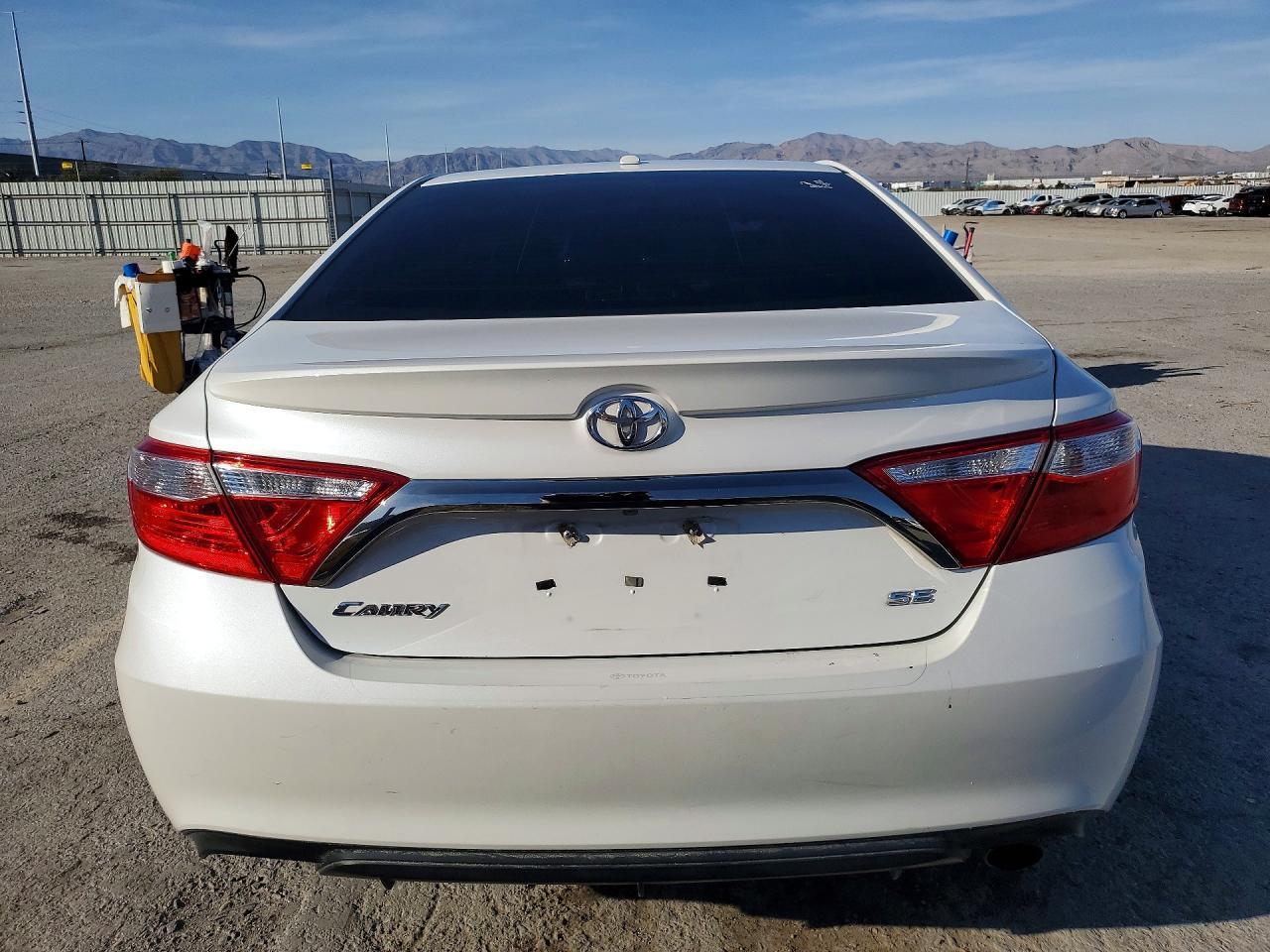 2017 TOYOTA CAMRY