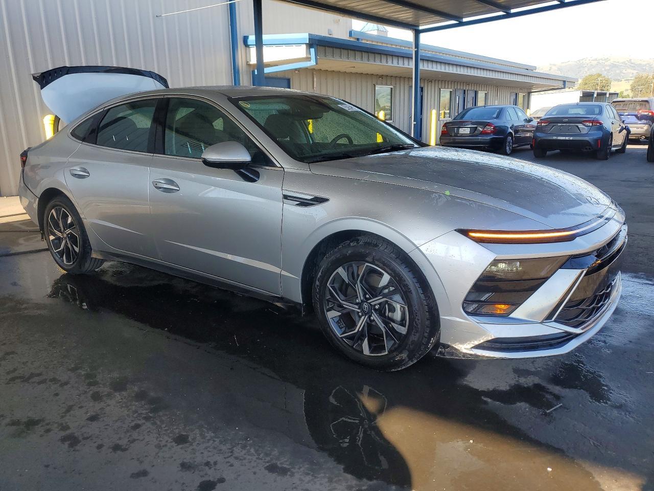 2025 HYUNDAI SONATA
