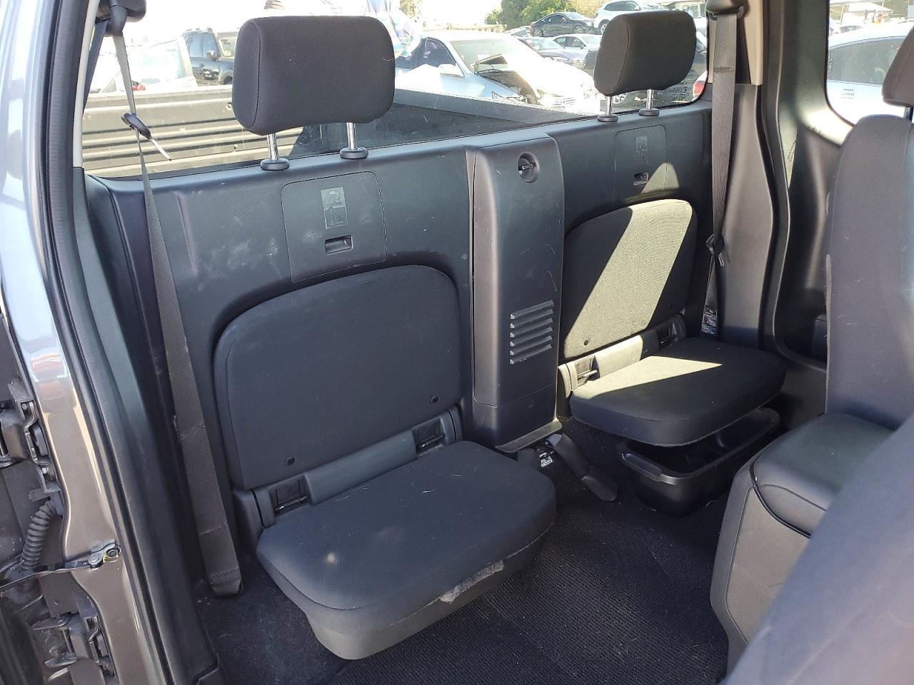 2023 NISSAN Frontier