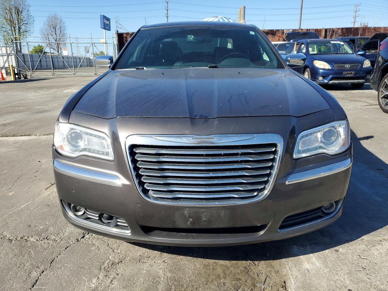 2014 CHRYSLER 300