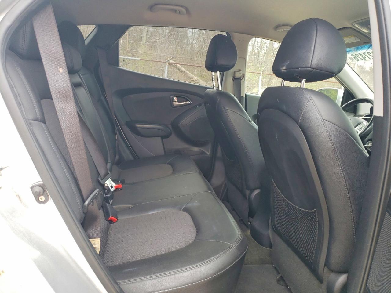 2012 HYUNDAI TUCSON