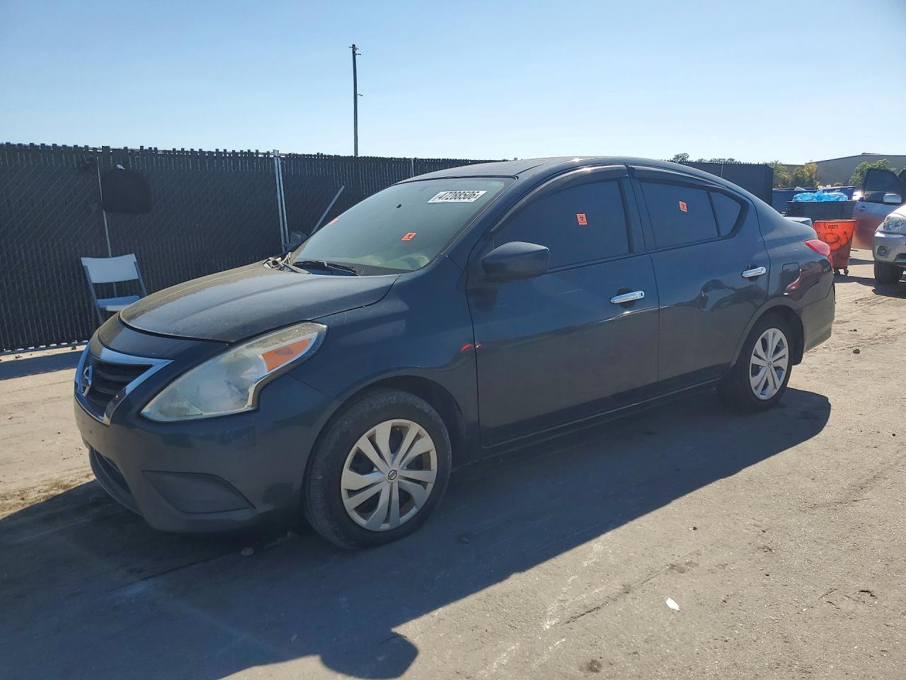 2015 NISSAN VERSA