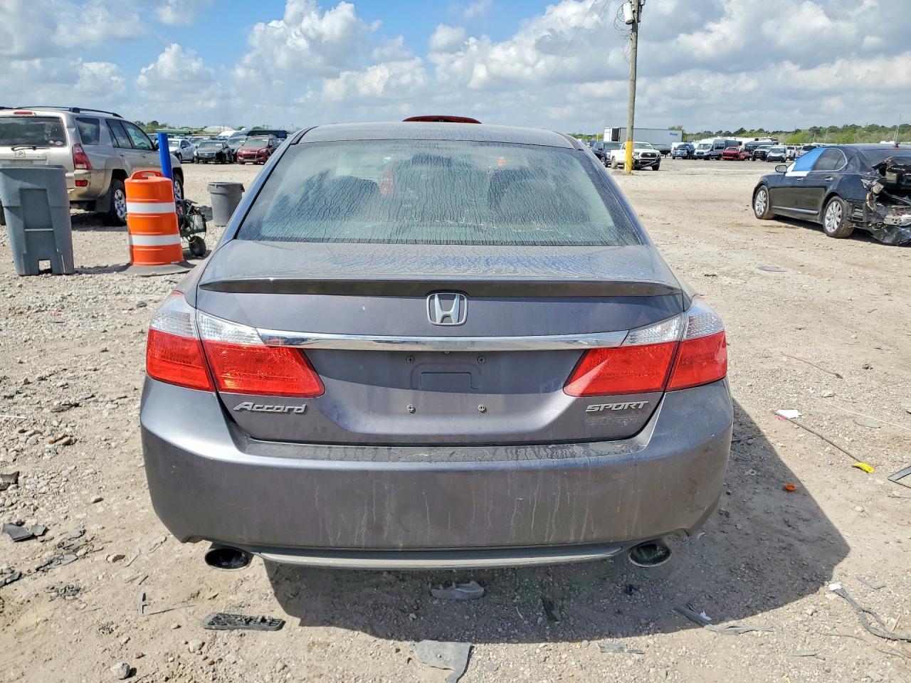 2015 HONDA ACCORD