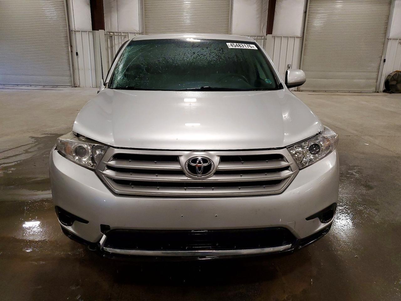 2011 TOYOTA HIGHLANDER