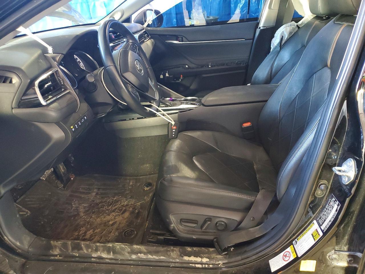 2018 TOYOTA CAMRY