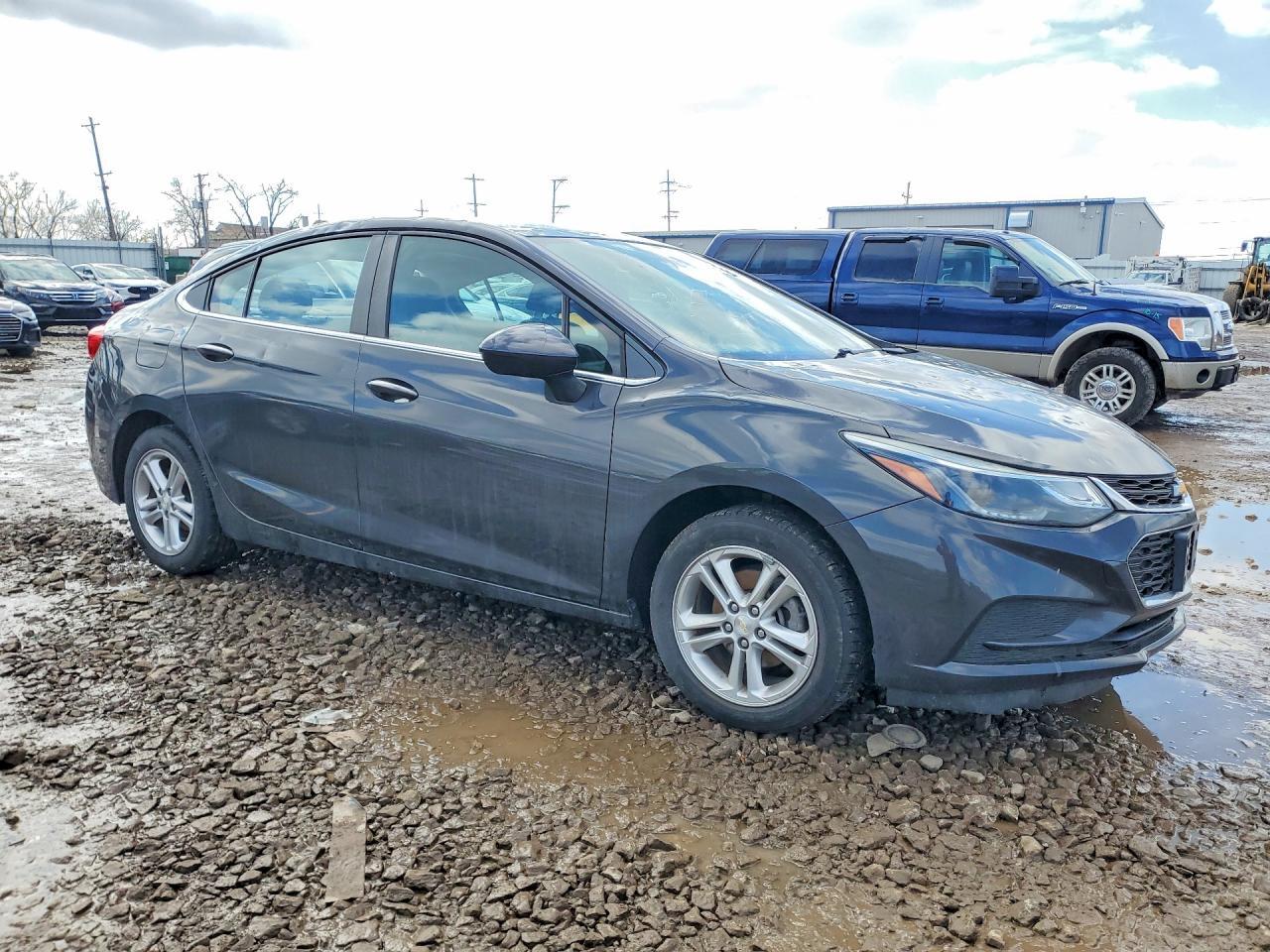 2017 CHEVROLET CRUZE