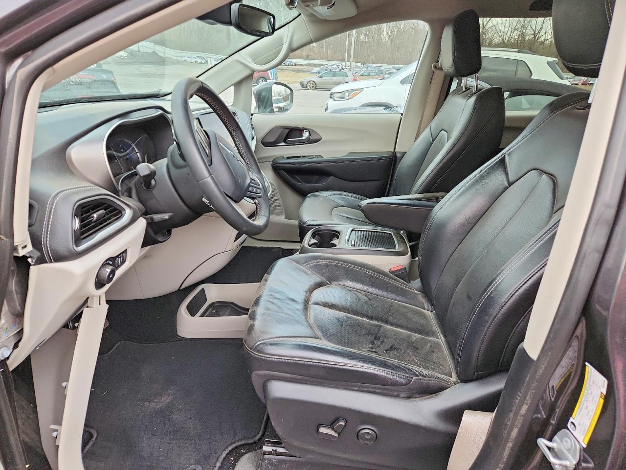 2022 CHRYSLER Pacifica
