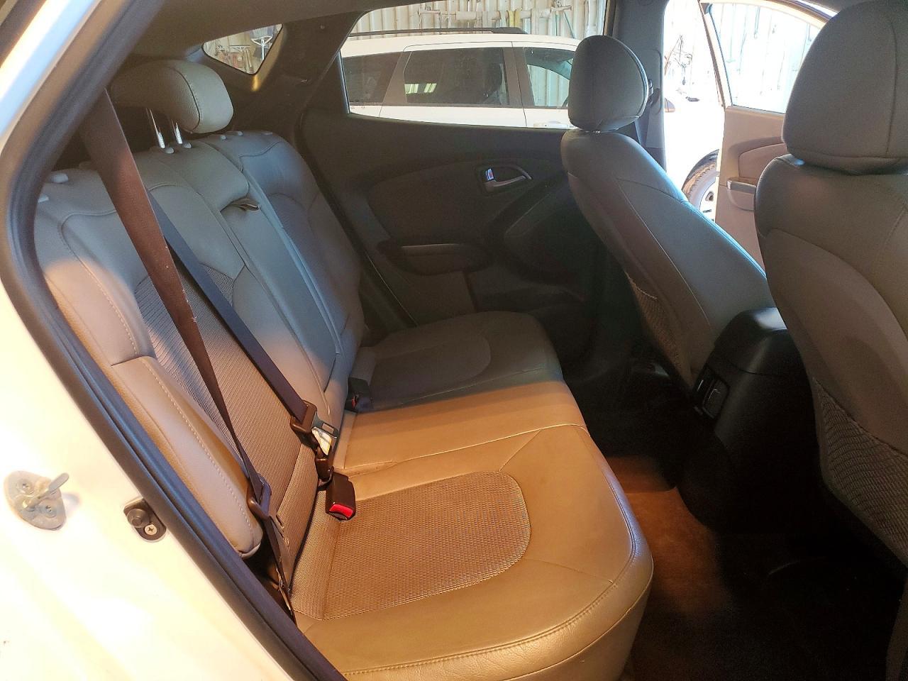 2015 HYUNDAI TUCSON
