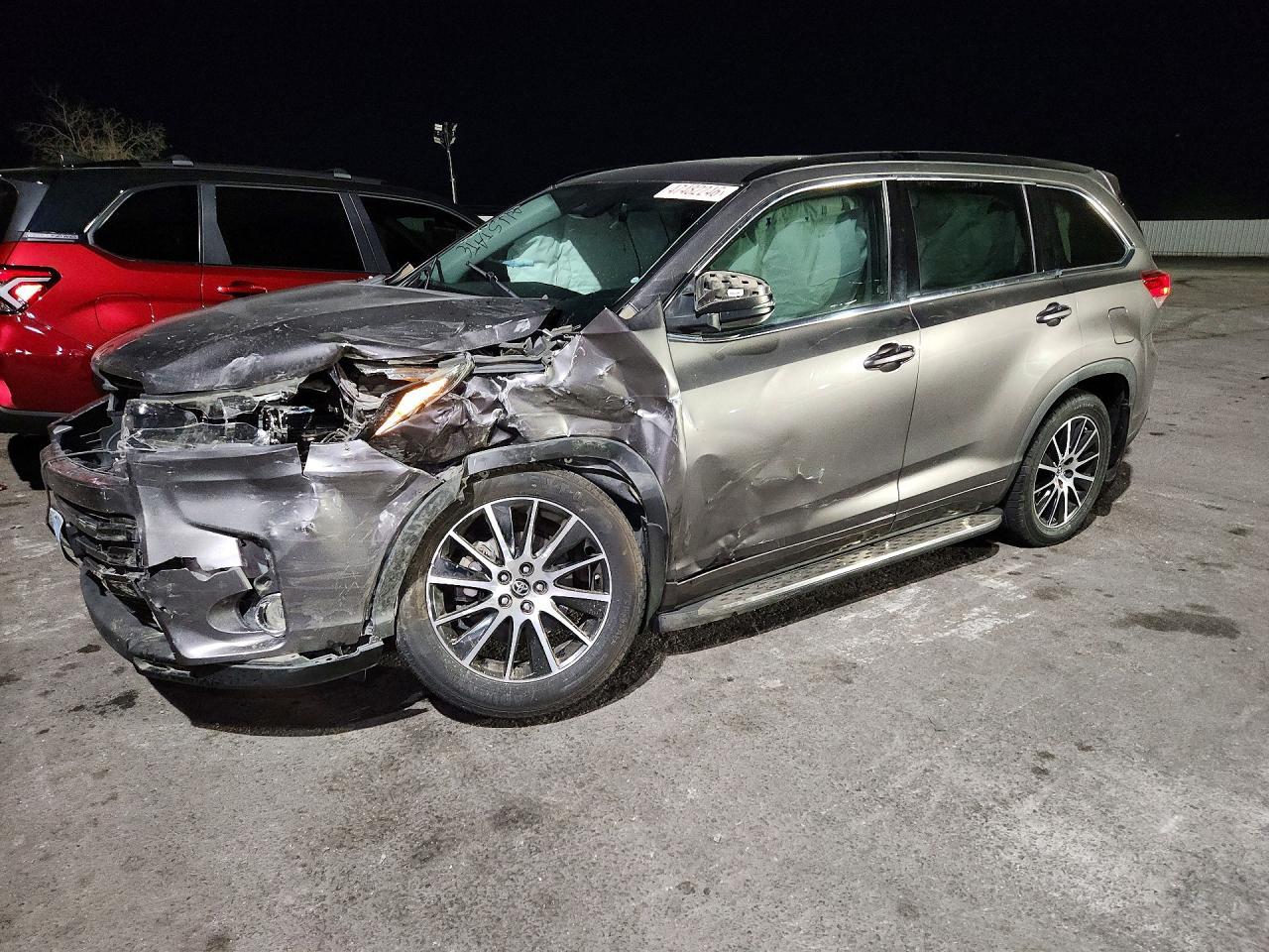 2018 TOYOTA HIGHLANDER