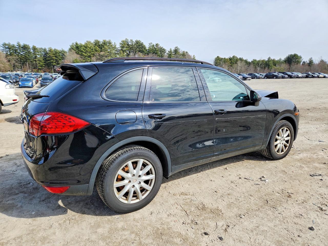 2011 PORSCHE CAYENNE
