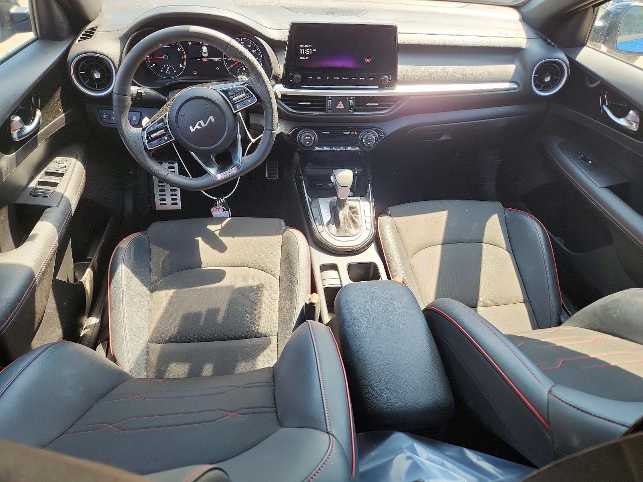 2023 KIA FORTE