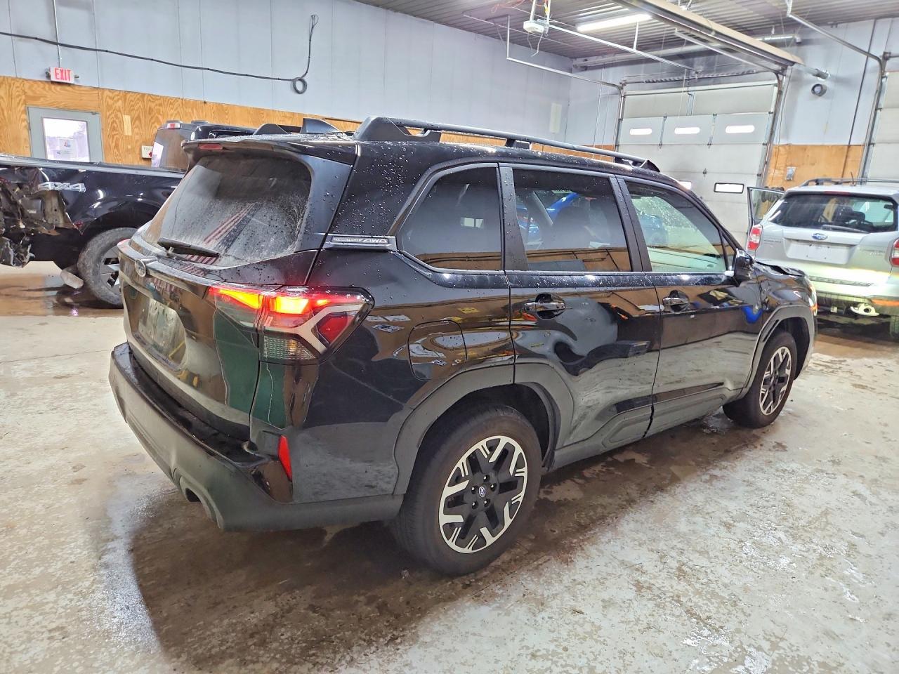 2025 SUBARU FORESTER