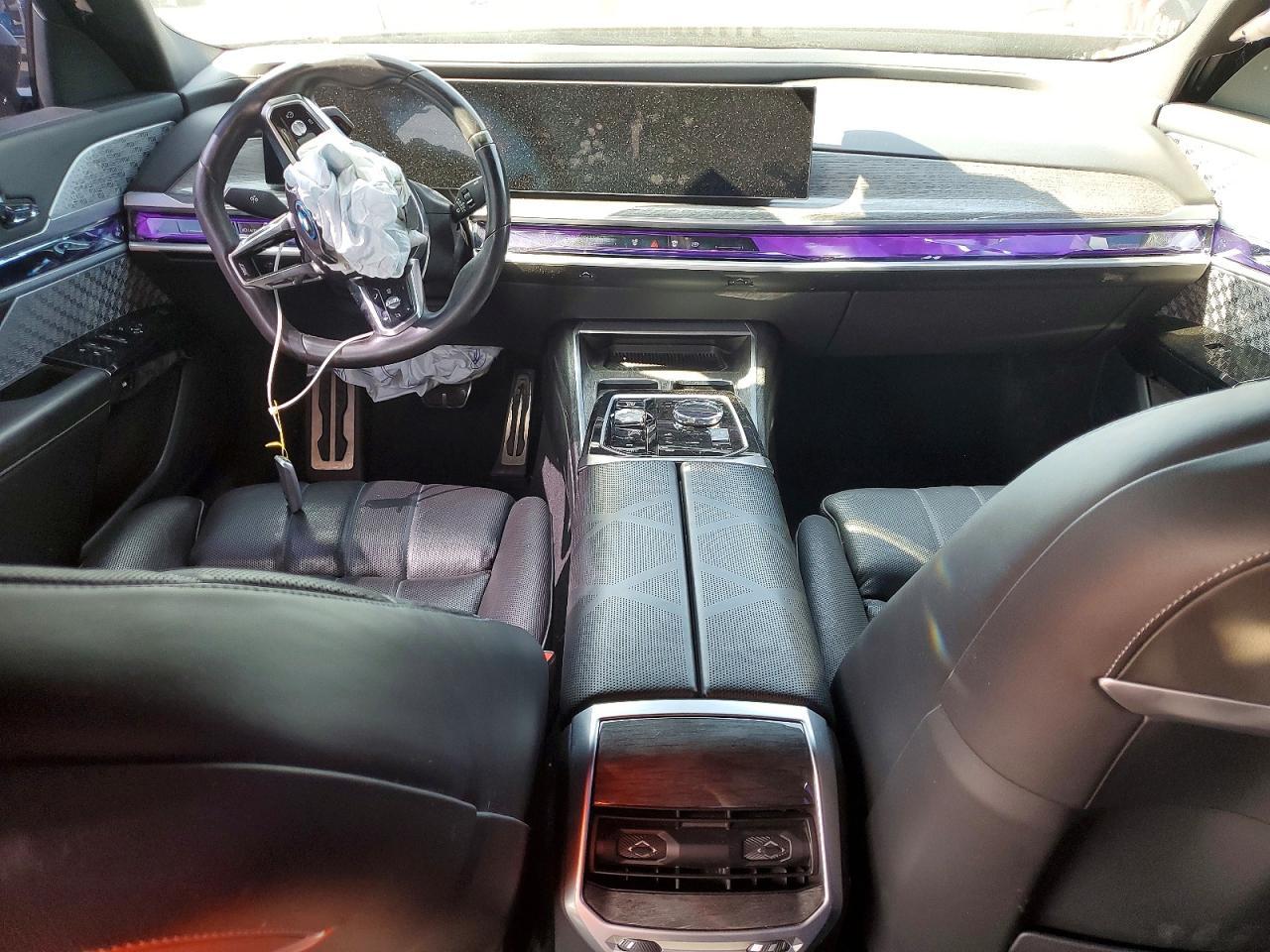 2024 BMW i7