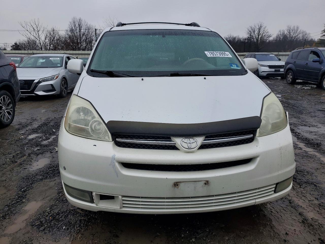 2004 TOYOTA SIENNA