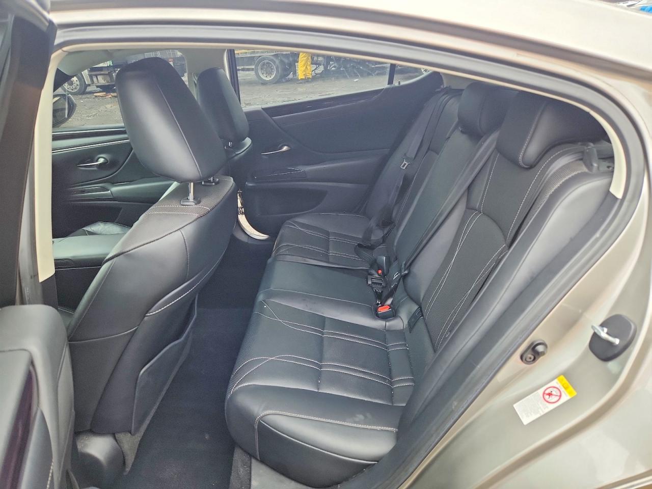 2019 LEXUS ES 350