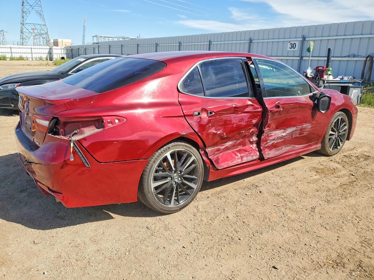 2018 TOYOTA CAMRY