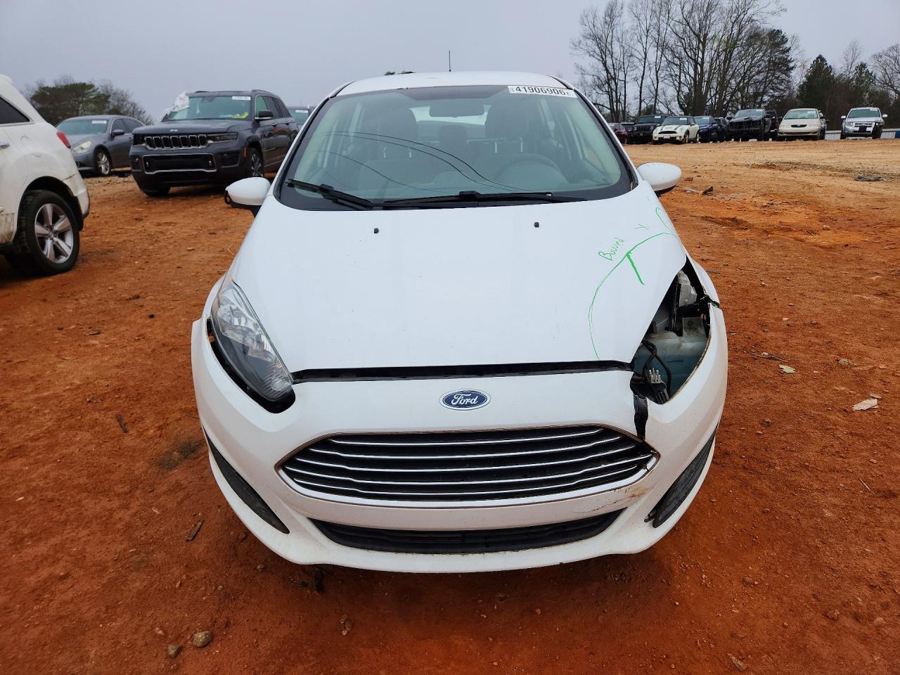 2017 FORD Fiesta