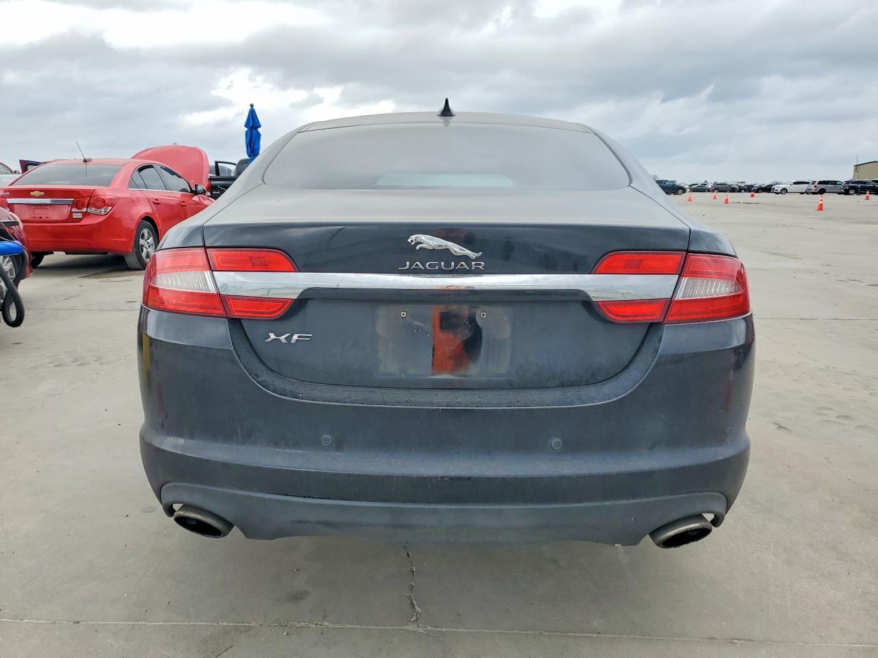 2014 JAGUAR XF
