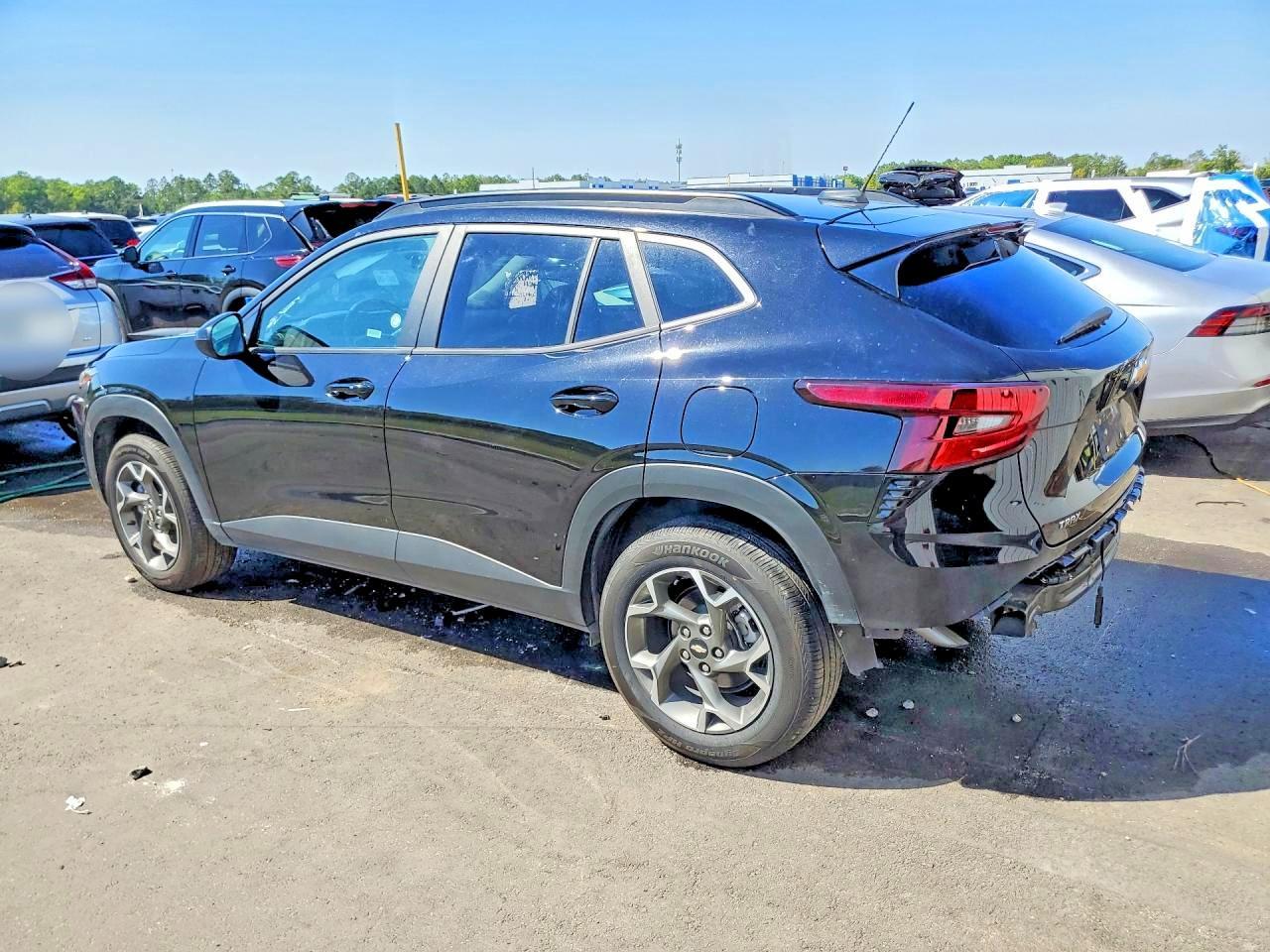 2025 CHEVROLET TRAX