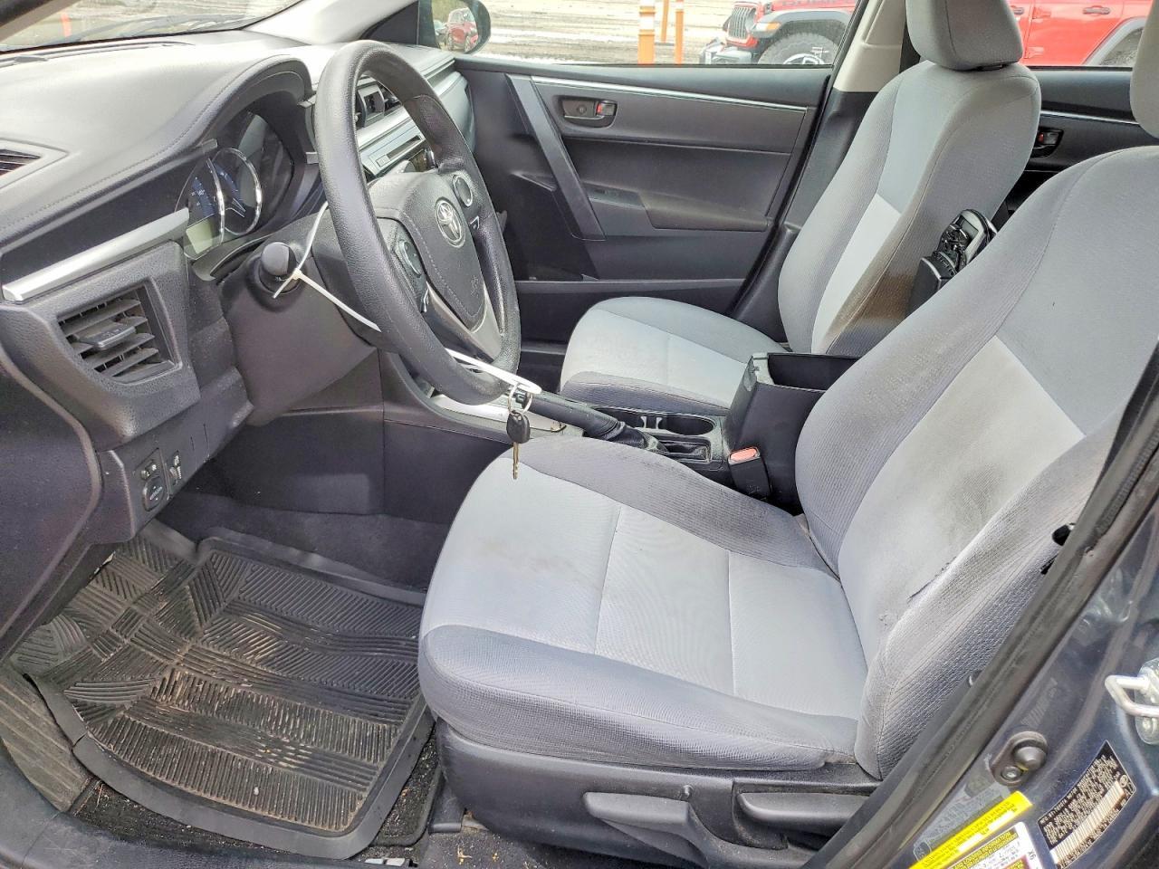 2015 TOYOTA COROLLA
