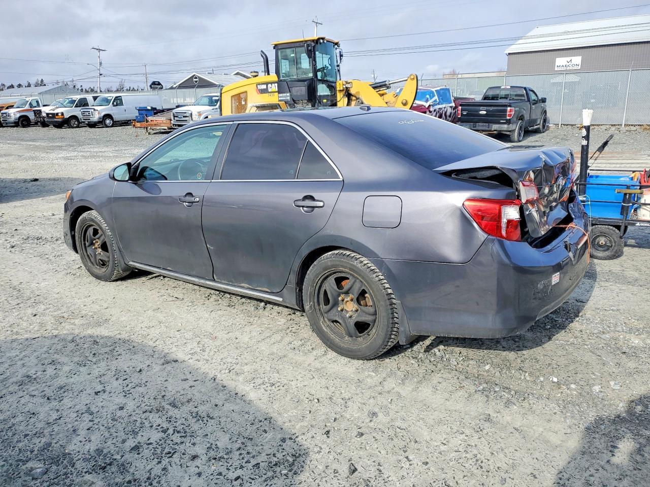 2014 TOYOTA CAMRY