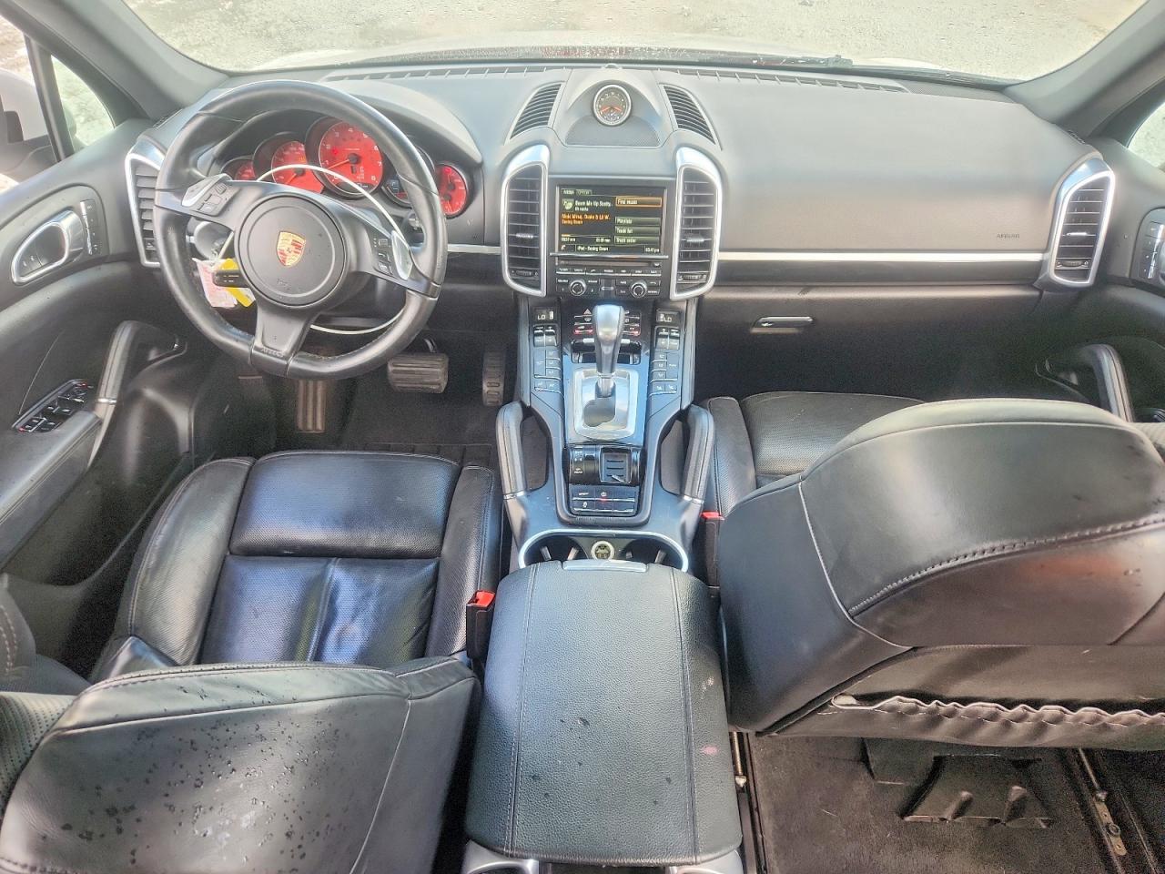 2014 PORSCHE CAYENNE