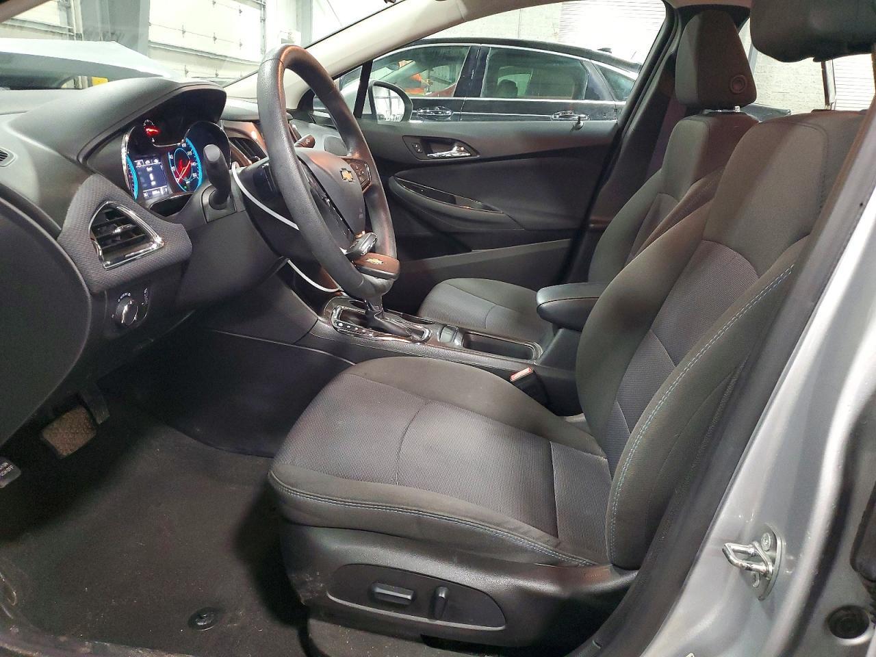 2017 CHEVROLET CRUZE