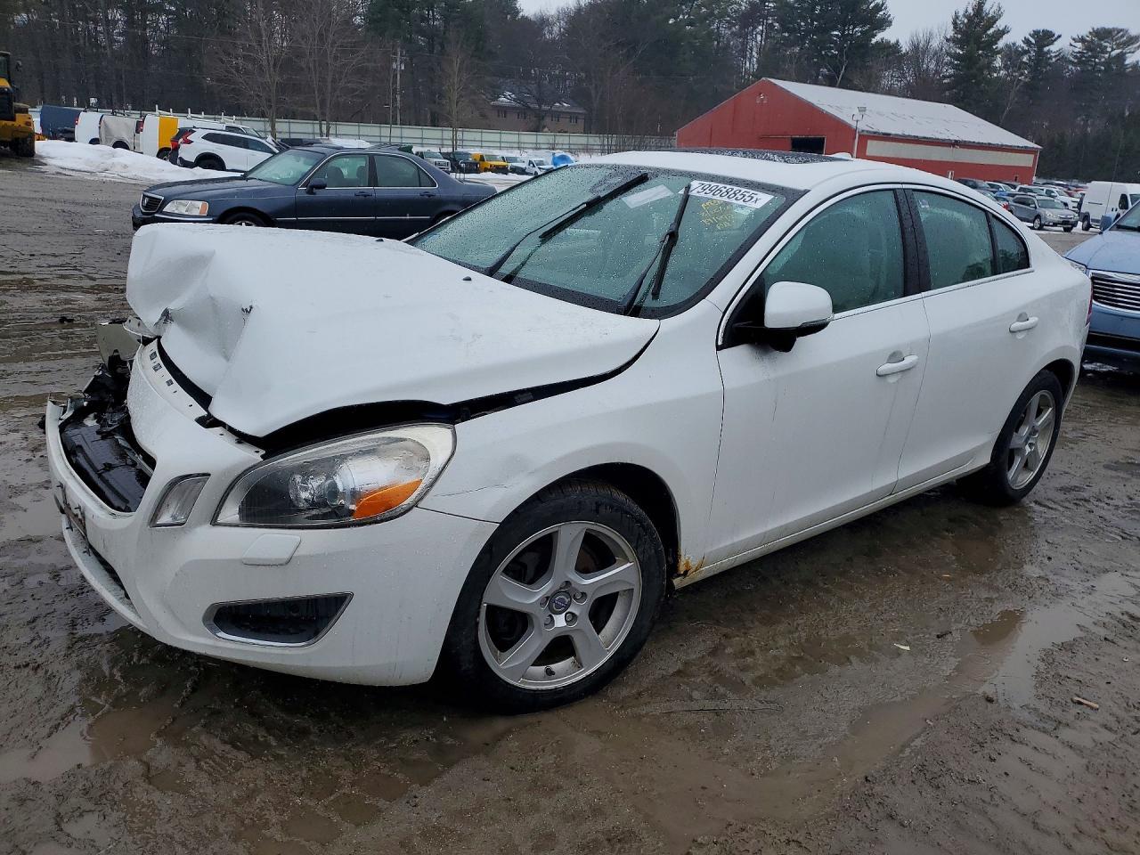 2013 VOLVO S60