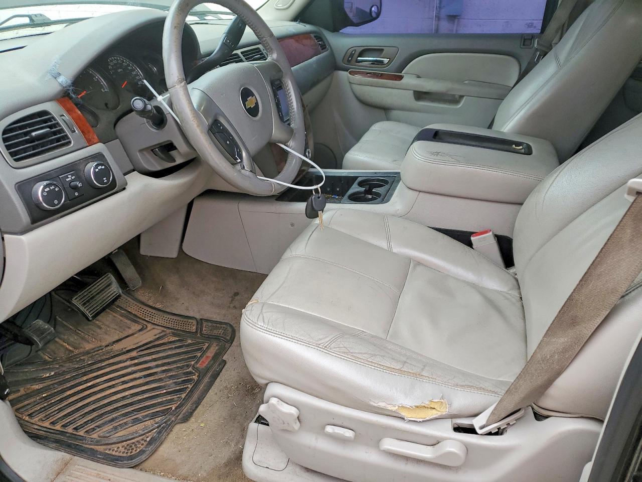 2012 CHEVROLET Suburban