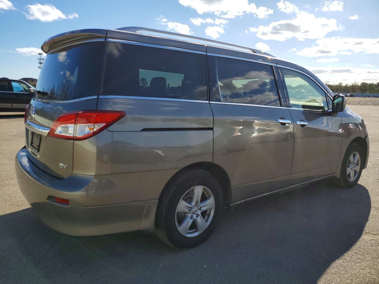 2016 NISSAN Quest