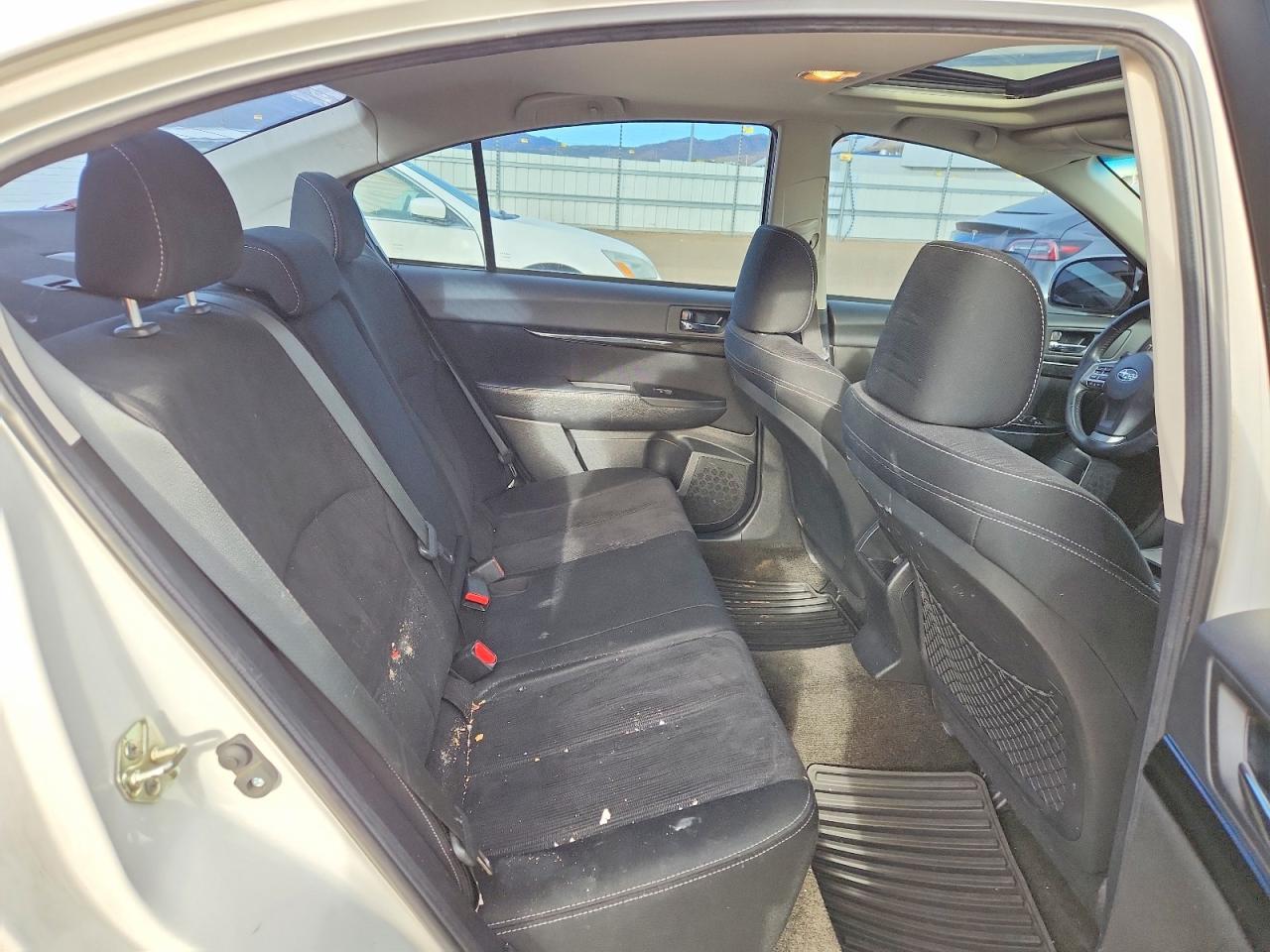 2014 SUBARU Legacy