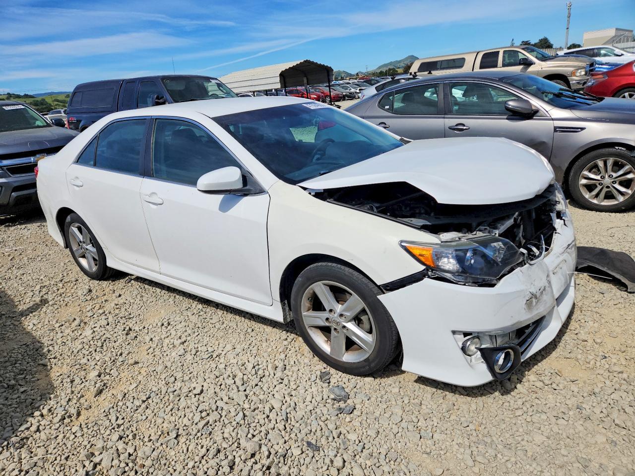 2013 TOYOTA CAMRY