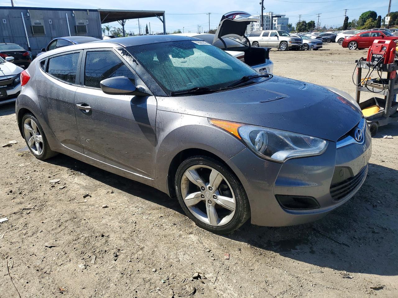 2013 HYUNDAI VELOSTER