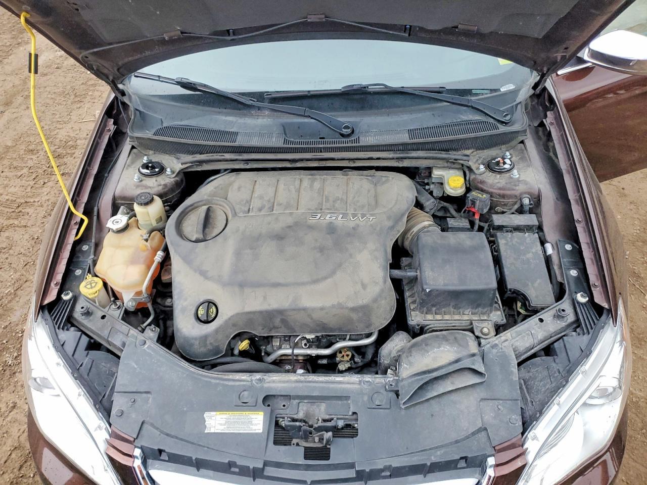 2013 CHRYSLER 200