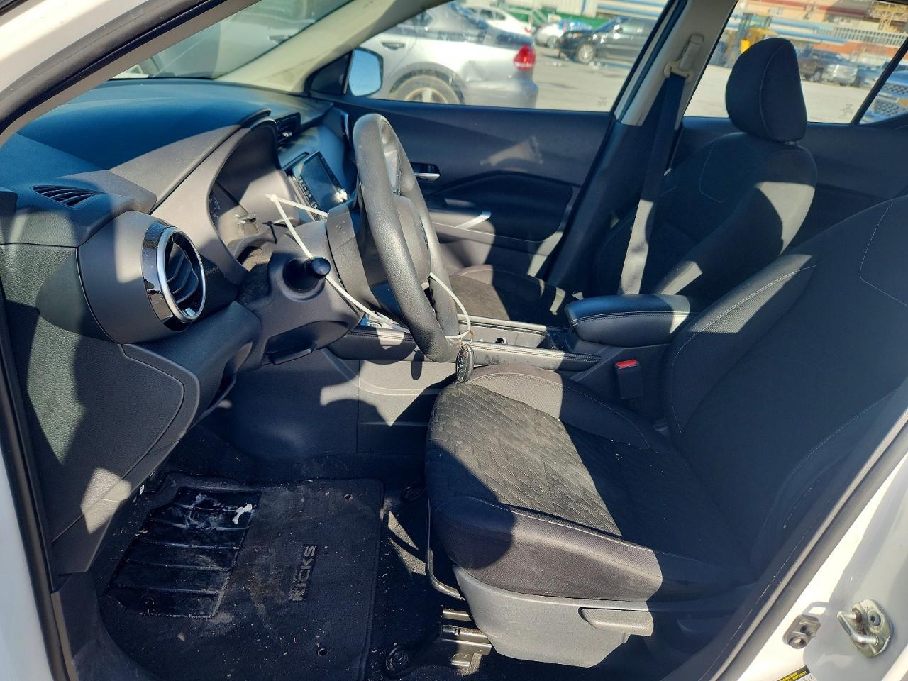 2021 NISSAN KICKS