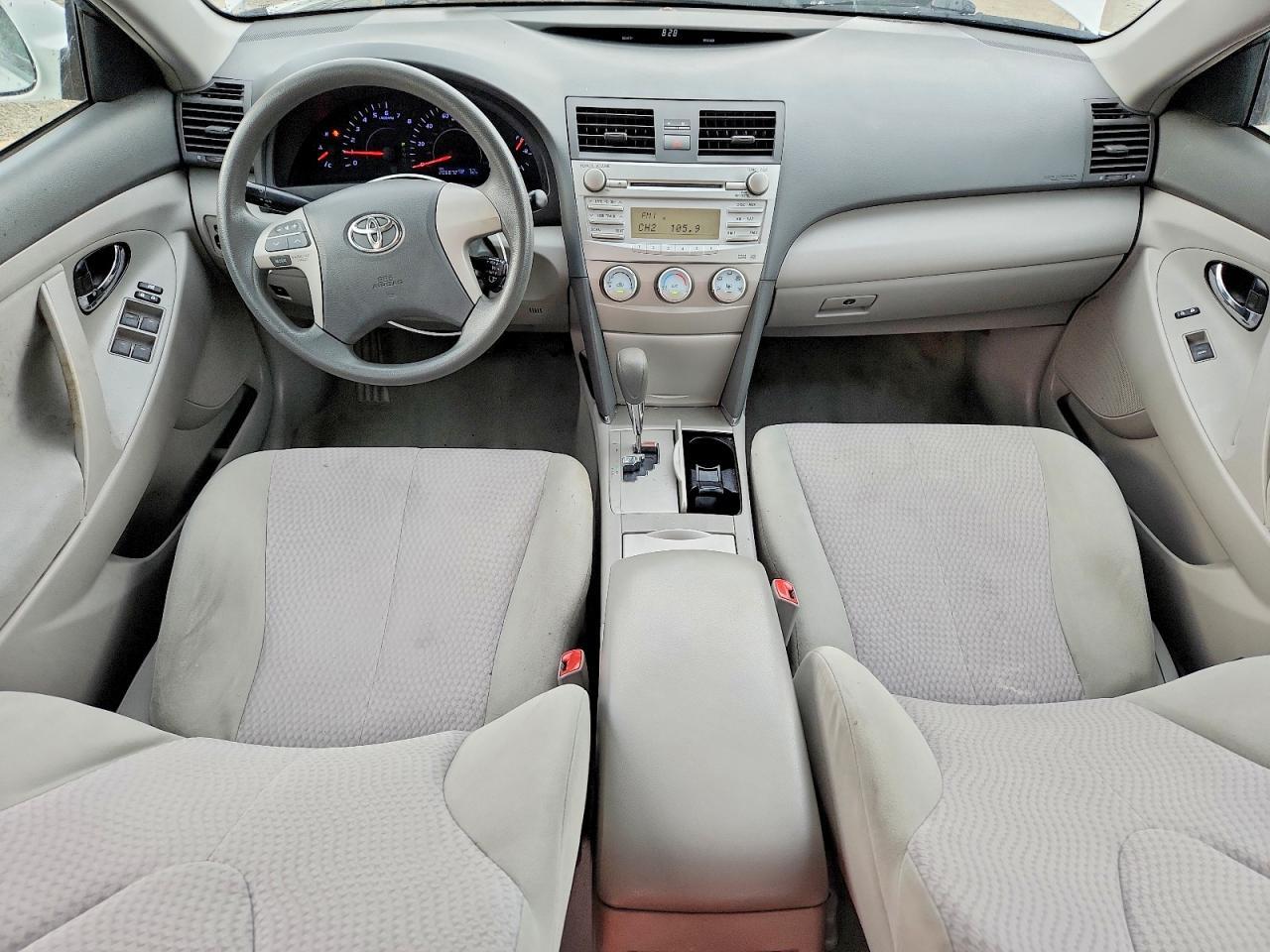 2011 TOYOTA CAMRY