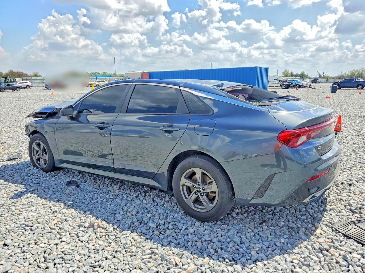 2023 KIA K5