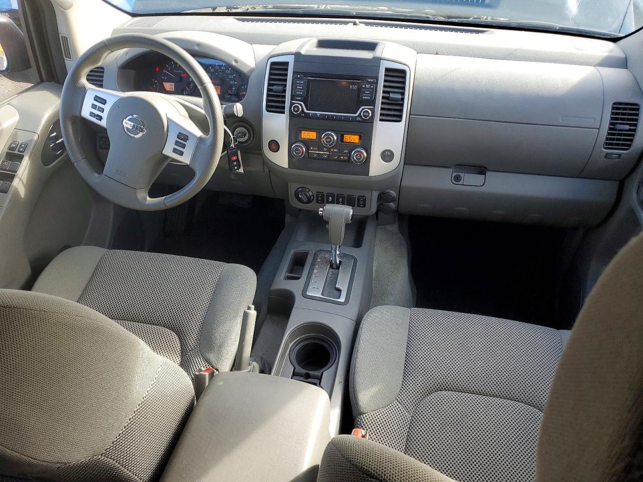 2016 NISSAN Frontier