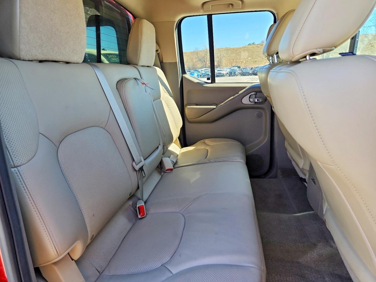 2012 NISSAN Frontier