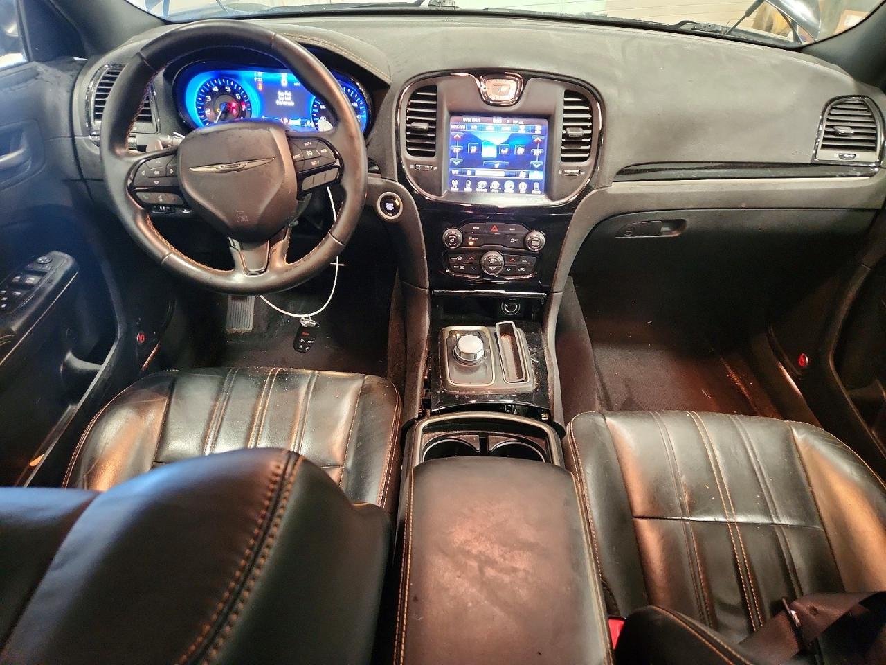 2016 CHRYSLER 300