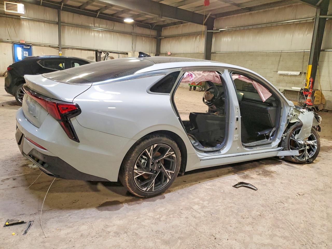2025 KIA K5