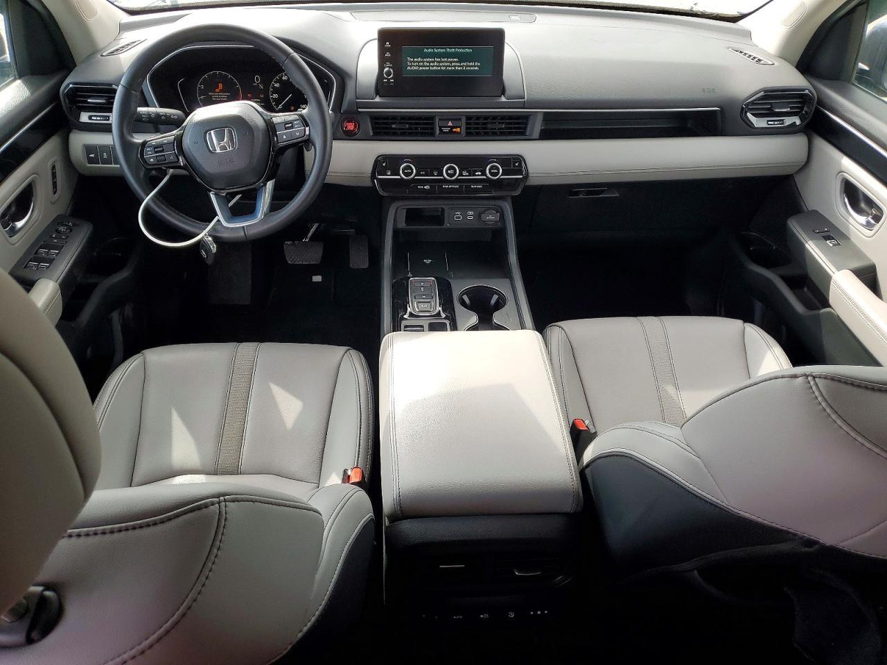 2025 HONDA PILOT