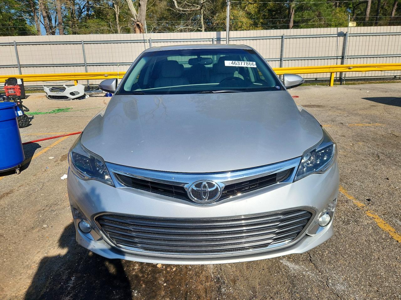 2013 TOYOTA Avalon