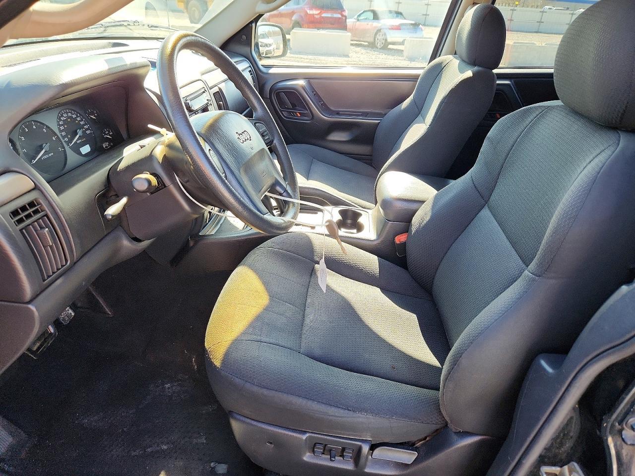 2002 JEEP Grand Cherokee