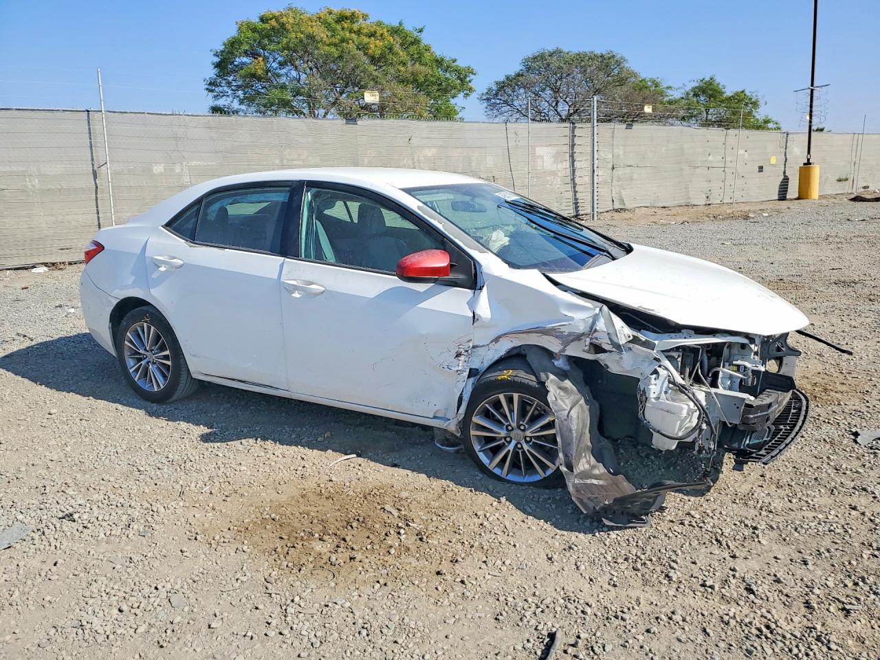 2015 TOYOTA COROLLA