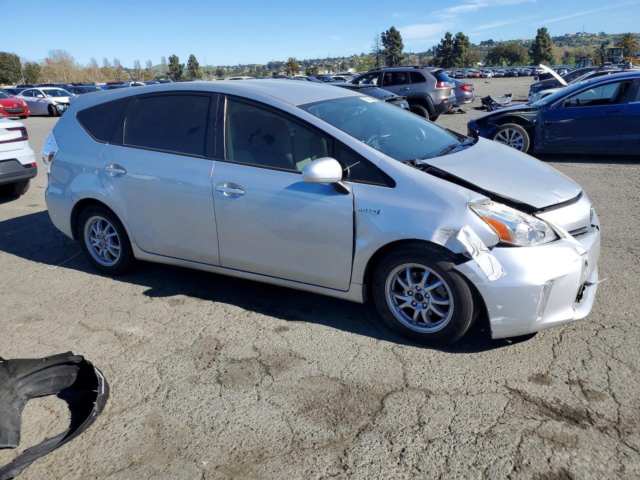 2012 TOYOTA PRIUS V